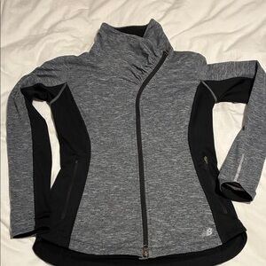 New Balance Women's Gray and Black Running/ Active Jacket